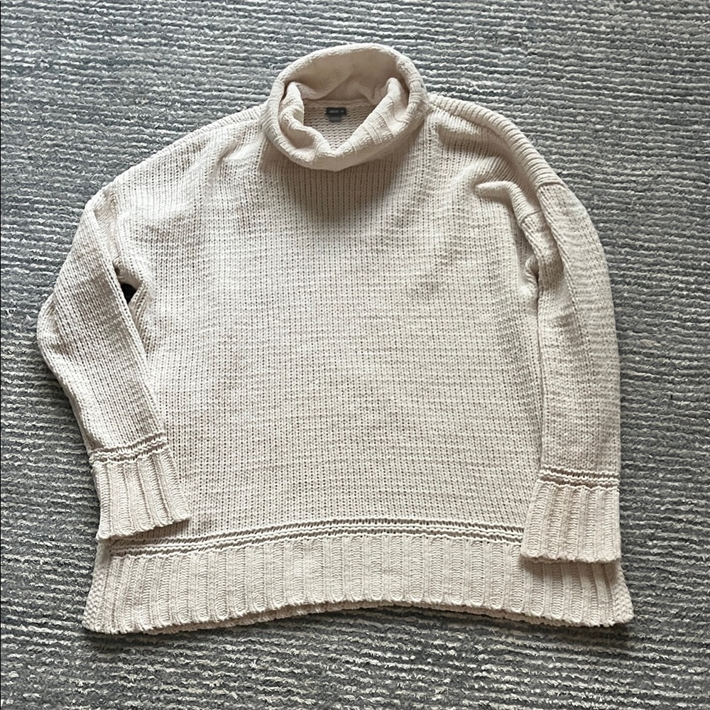 Aerie Cream turtle Neck Sweater